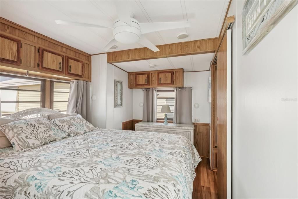 合同活跃: $35,000 (1 贝兹, 1 浴室, 272 平方英尺)