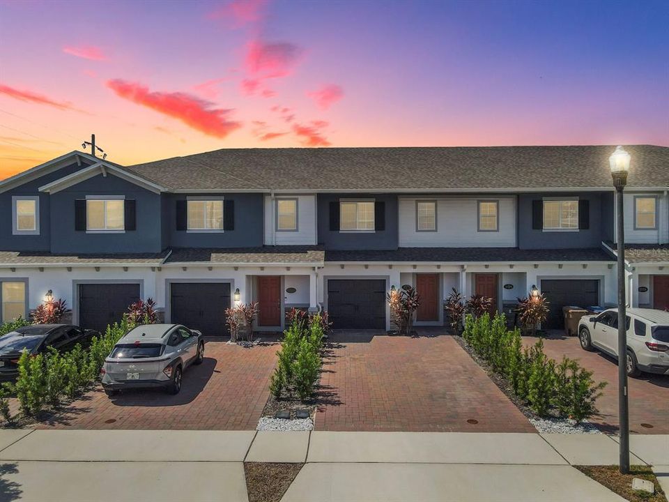 For Sale: $434,900 (3 beds, 2 baths, 1706 Square Feet)