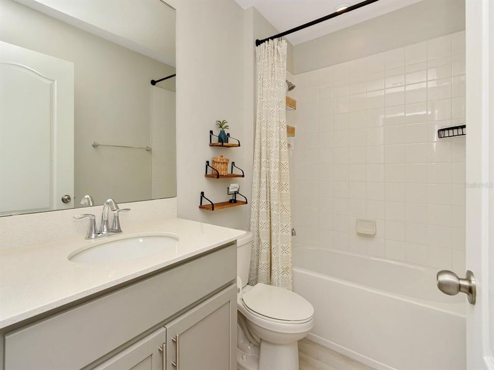 For Sale: $434,900 (3 beds, 2 baths, 1706 Square Feet)