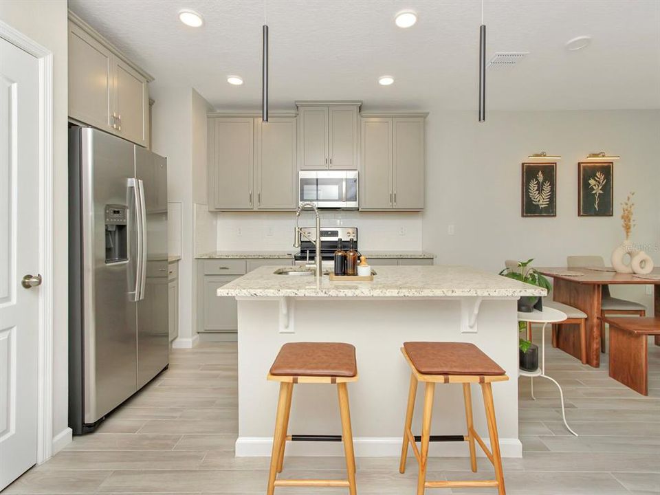 For Sale: $434,900 (3 beds, 2 baths, 1706 Square Feet)