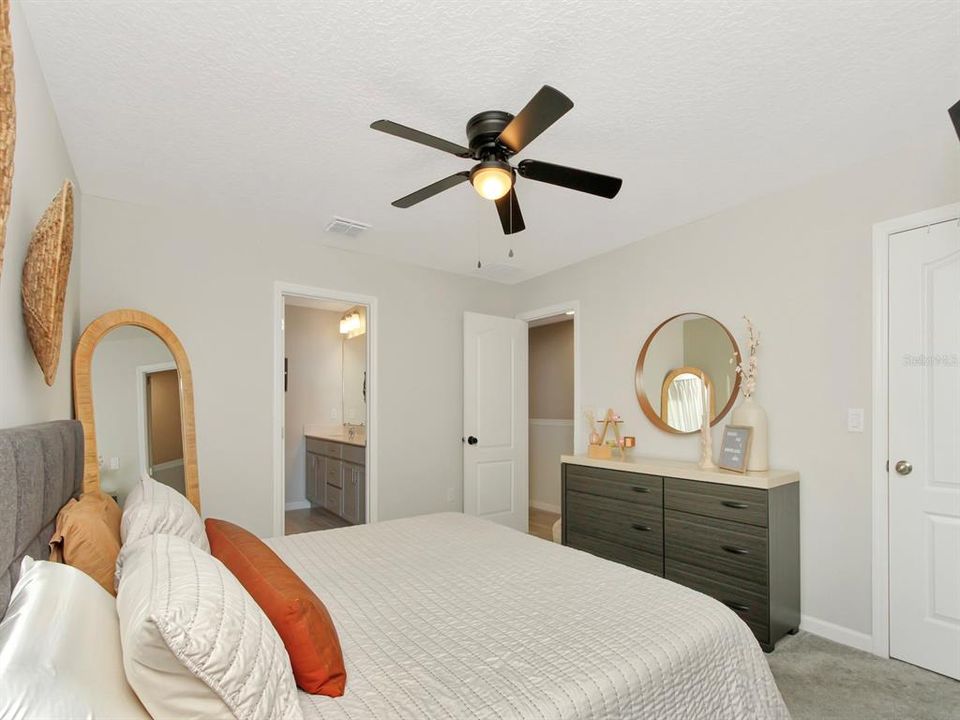 For Sale: $434,900 (3 beds, 2 baths, 1706 Square Feet)