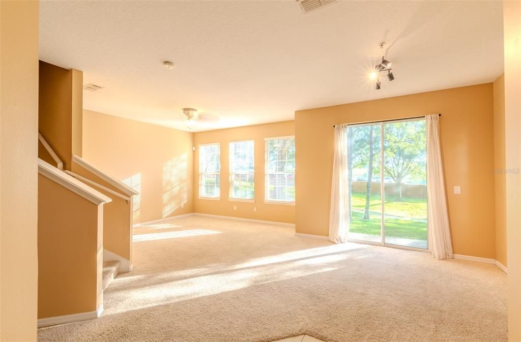 For Sale: $265,000 (3 beds, 2 baths, 1595 Square Feet)