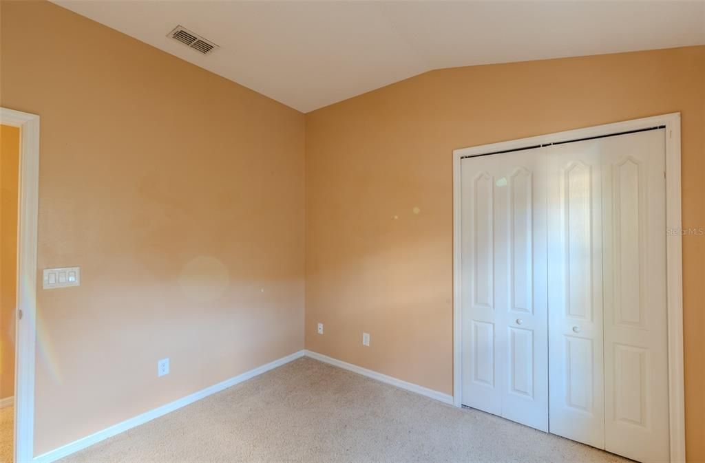 For Sale: $265,000 (3 beds, 2 baths, 1595 Square Feet)