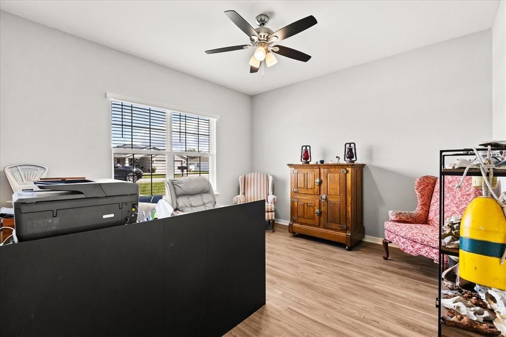 En Venta: $387,000 (4 camas, 3 baños, 2487 Pies cuadrados)