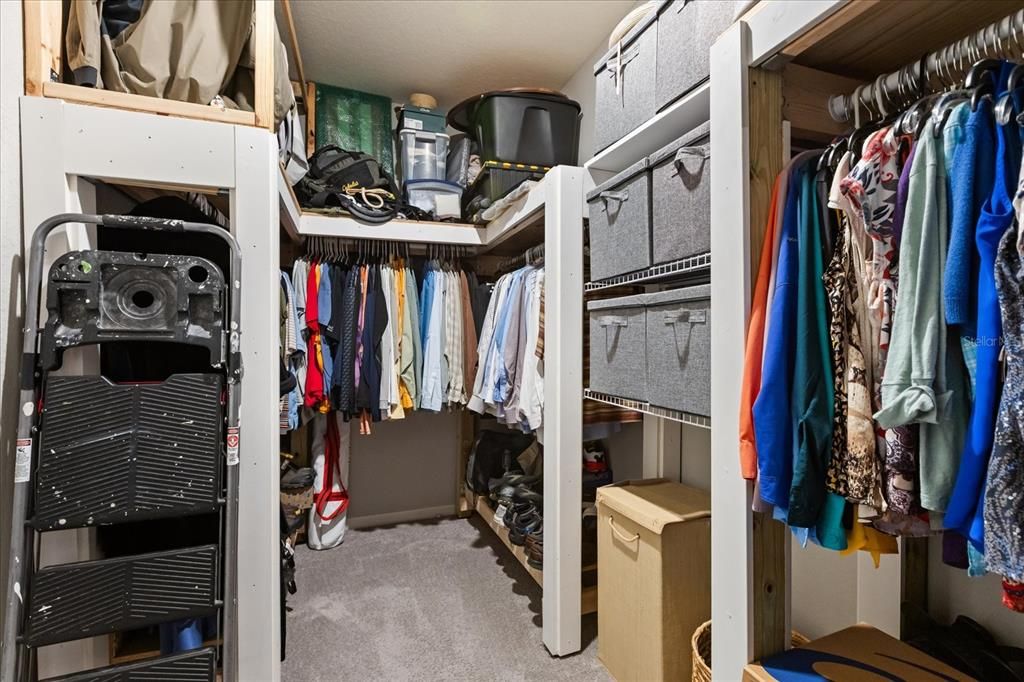 En Venta: $387,000 (4 camas, 3 baños, 2487 Pies cuadrados)