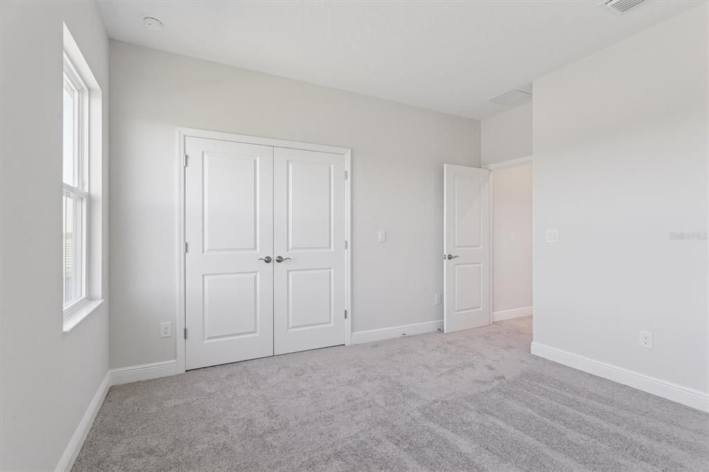 Active With Contract: $824,990 (5 beds, 4 baths, 3528 Square Feet)