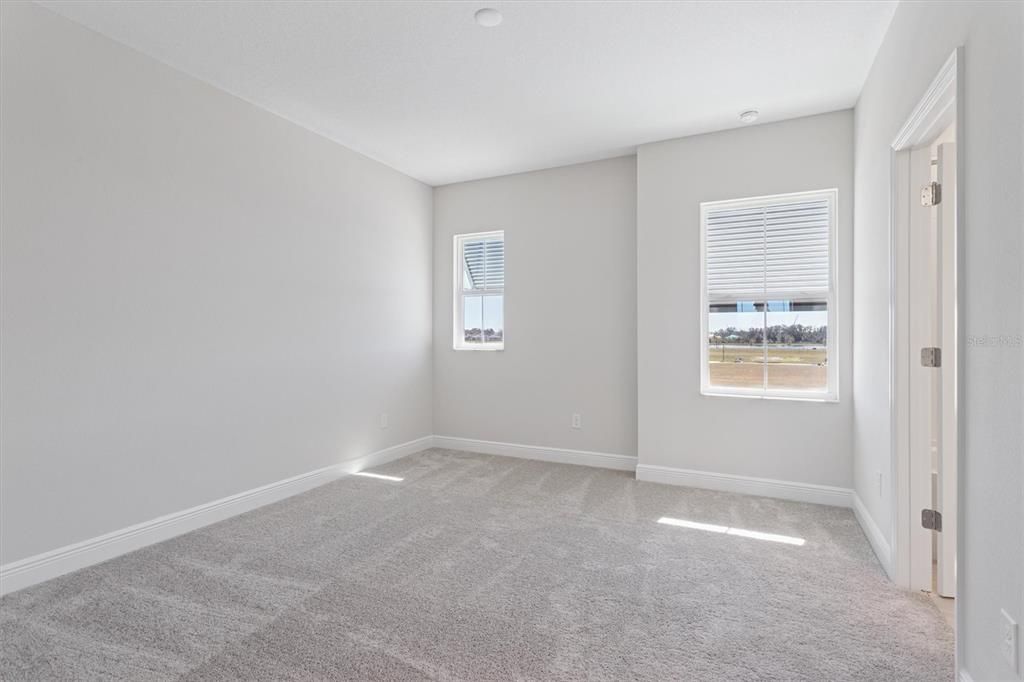 Active With Contract: $824,990 (5 beds, 4 baths, 3528 Square Feet)