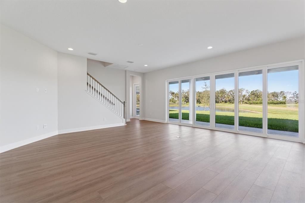 Active With Contract: $824,990 (5 beds, 4 baths, 3528 Square Feet)