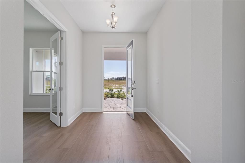 Active With Contract: $824,990 (5 beds, 4 baths, 3528 Square Feet)