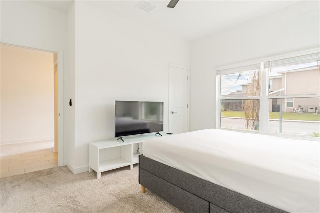 For Sale: $590,000 (4 beds, 3 baths, 1902 Square Feet)