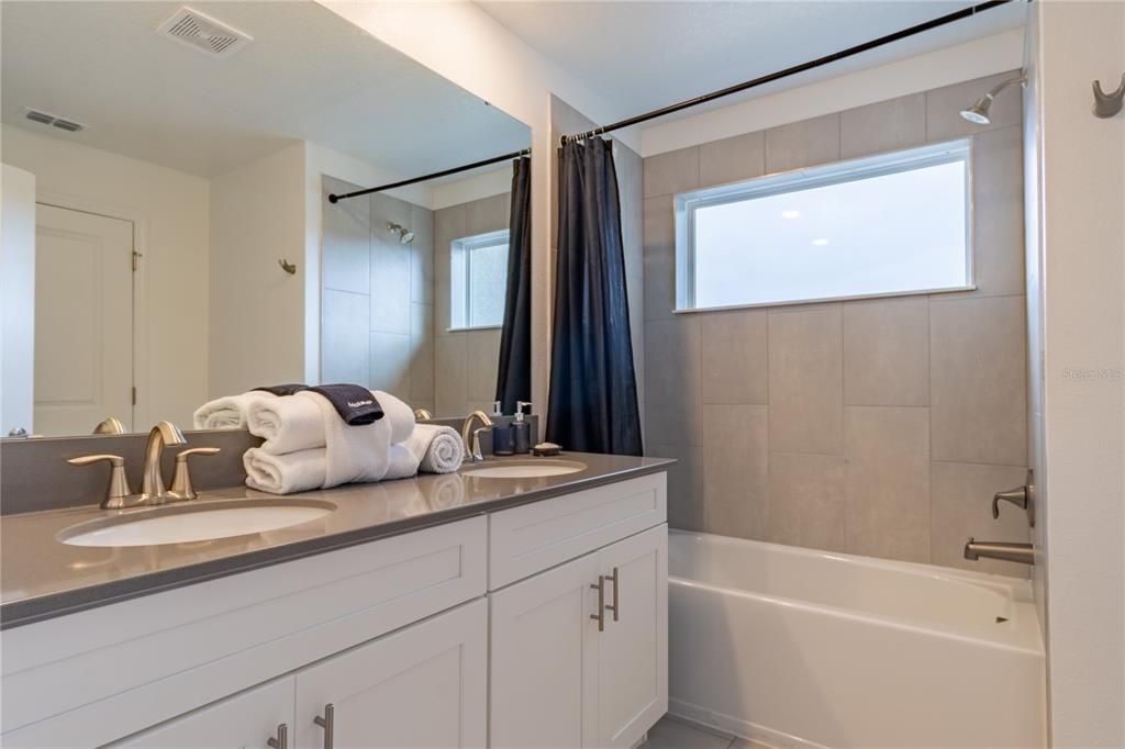 For Sale: $590,000 (4 beds, 3 baths, 1902 Square Feet)