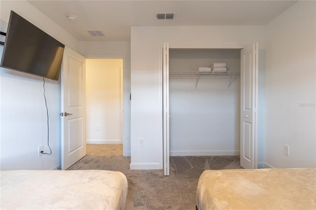 For Sale: $590,000 (4 beds, 3 baths, 1902 Square Feet)