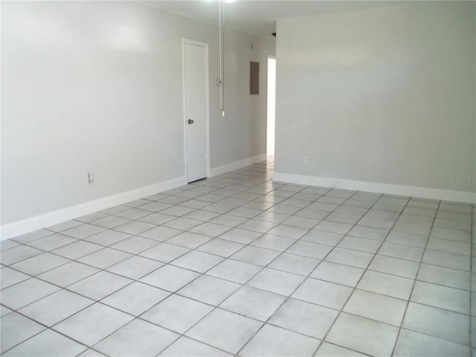 待售: $319,900 (2 贝兹, 2 浴室, 1000 平方英尺)