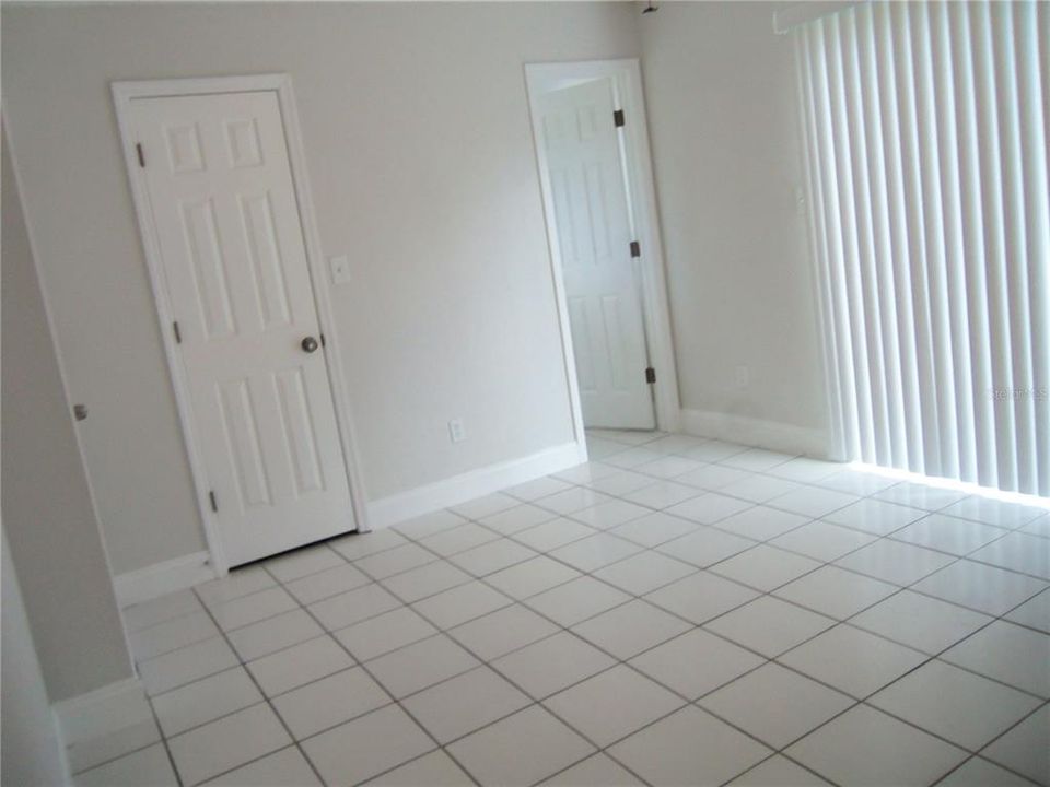 待售: $319,900 (2 贝兹, 2 浴室, 1000 平方英尺)