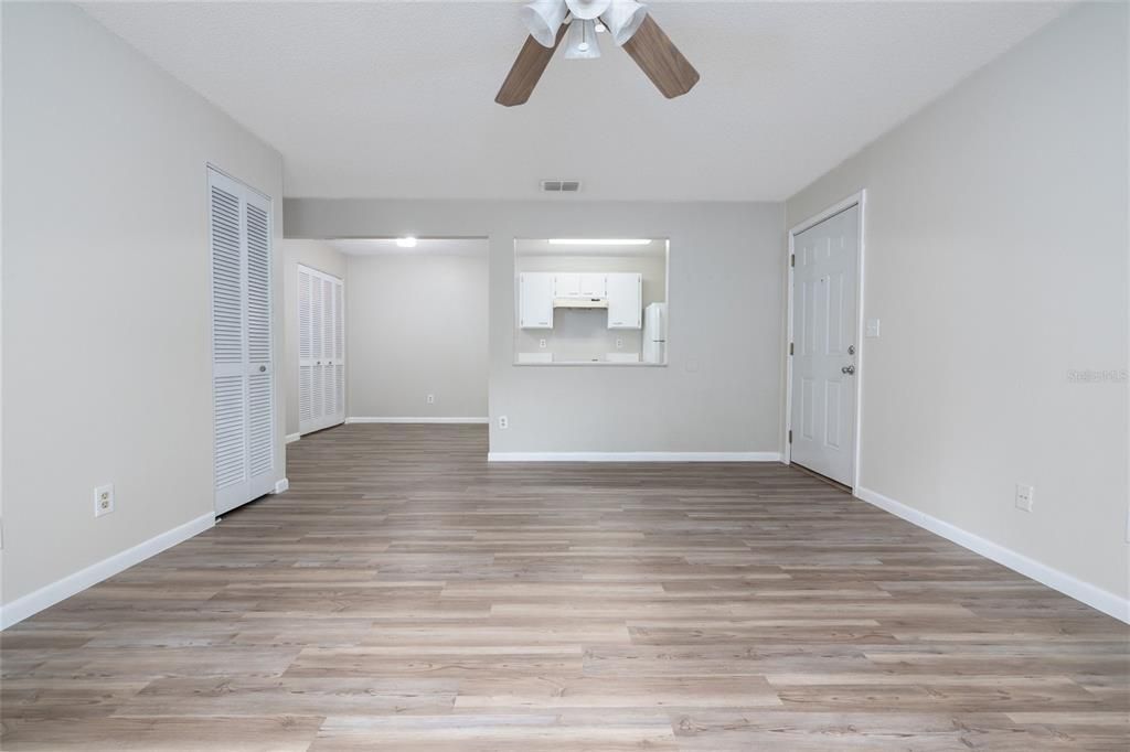 En Venta: $175,000 (2 camas, 2 baños, 905 Pies cuadrados)