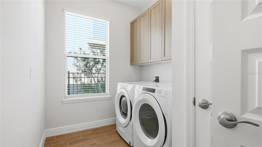 Active With Contract: $650,000 (4 beds, 3 baths, 2117 Square Feet)