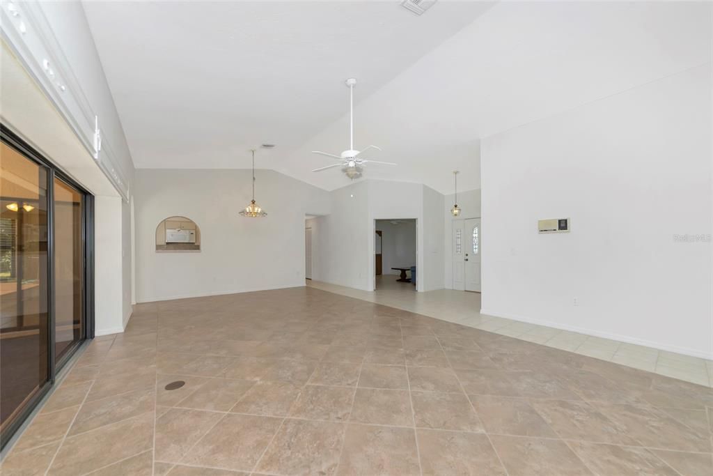 待售: $450,000 (3 贝兹, 2 浴室, 1970 平方英尺)