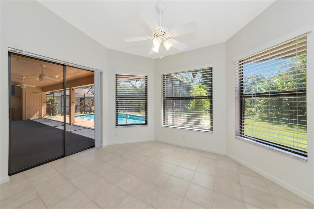 待售: $450,000 (3 贝兹, 2 浴室, 1970 平方英尺)