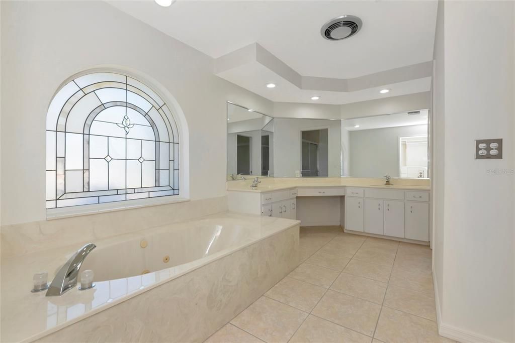 待售: $450,000 (3 贝兹, 2 浴室, 1970 平方英尺)