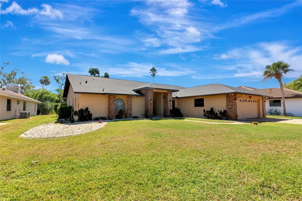 待售: $450,000 (3 贝兹, 2 浴室, 1970 平方英尺)