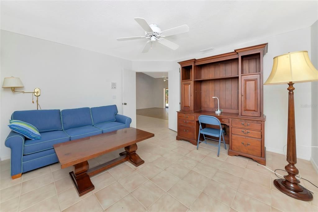 待售: $450,000 (3 贝兹, 2 浴室, 1970 平方英尺)