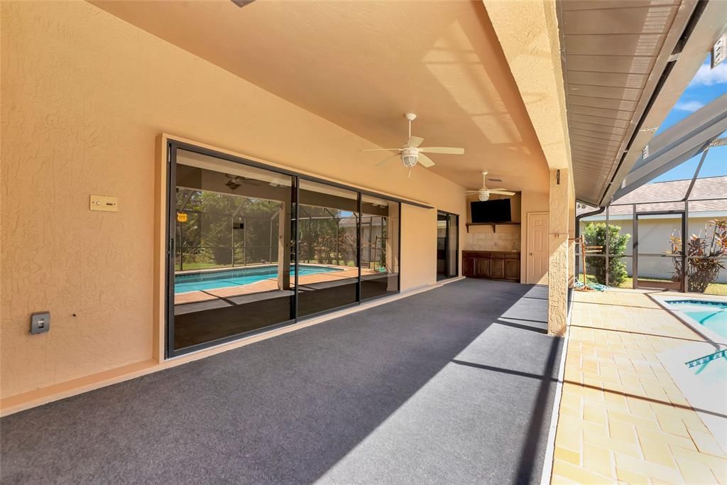 待售: $450,000 (3 贝兹, 2 浴室, 1970 平方英尺)