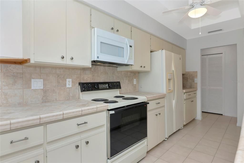 待售: $450,000 (3 贝兹, 2 浴室, 1970 平方英尺)