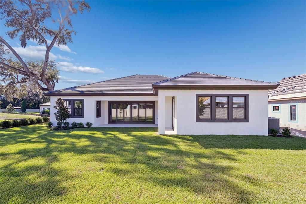 Activo con contrato: $798,990 (4 camas, 3 baños, 3182 Pies cuadrados)