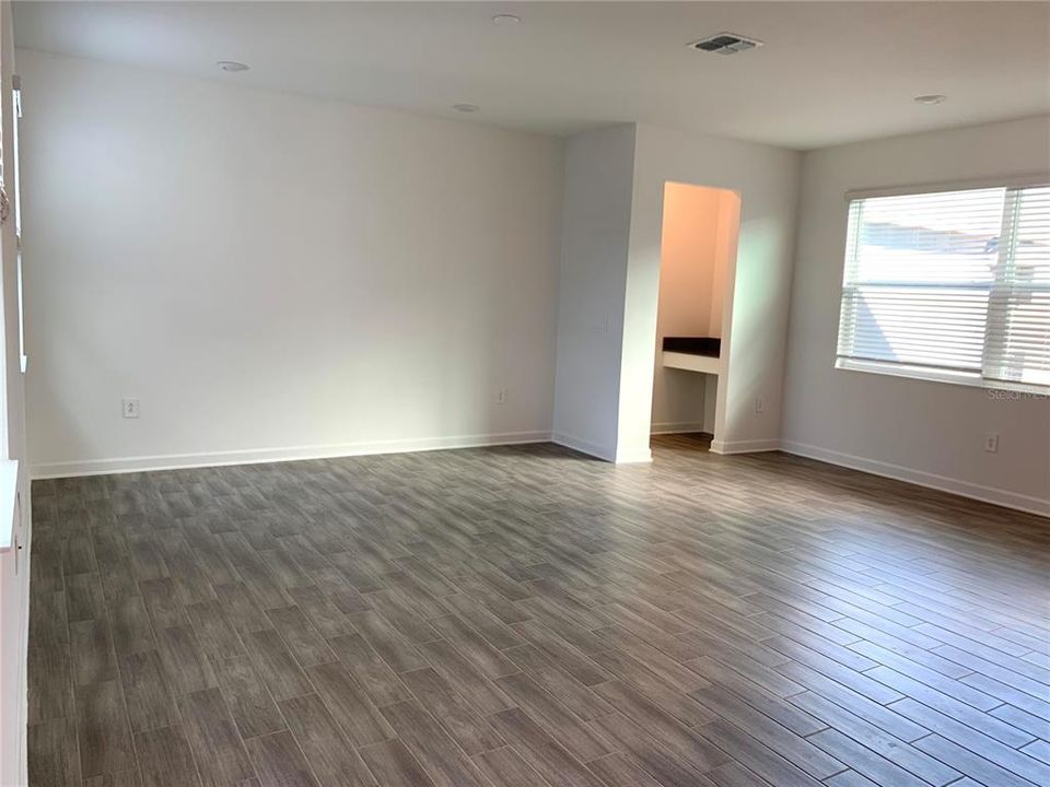 В аренду: $3,173 (4 спален, 3 ванн, 2460 Квадратных фут)