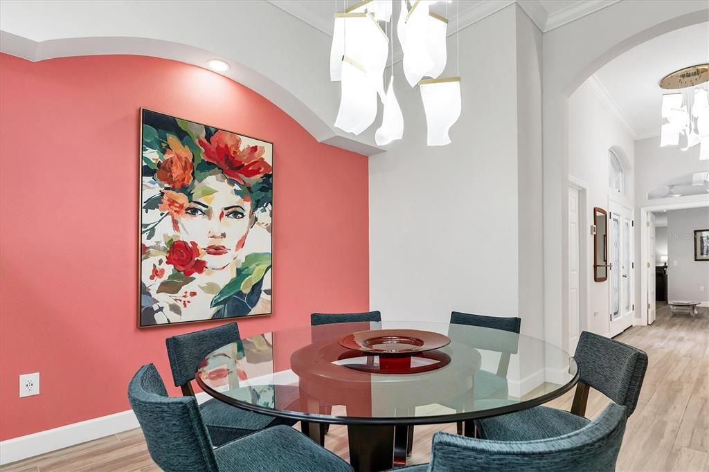 En Renta: $6,500 (3 camas, 2 baños, 2131 Pies cuadrados)