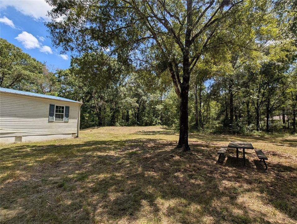 Active With Contract: $164,900 (5 beds, 3 baths, 2052 Square Feet)