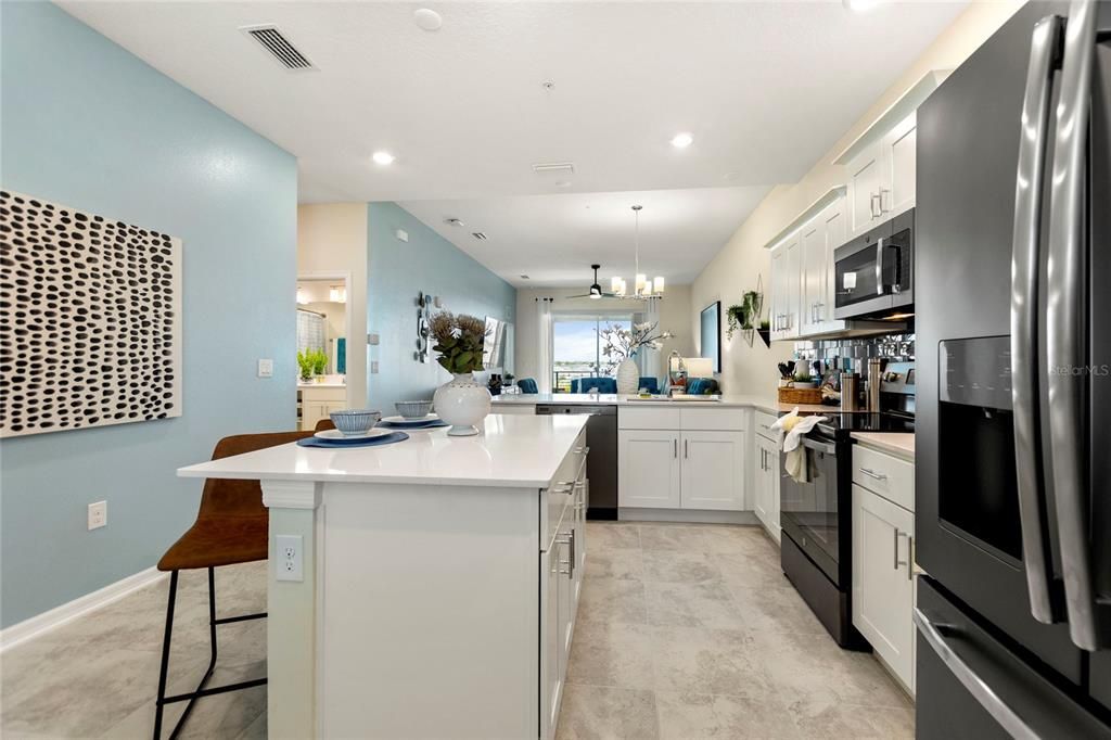 For Sale: $340,000 (2 beds, 2 baths, 1194 Square Feet)