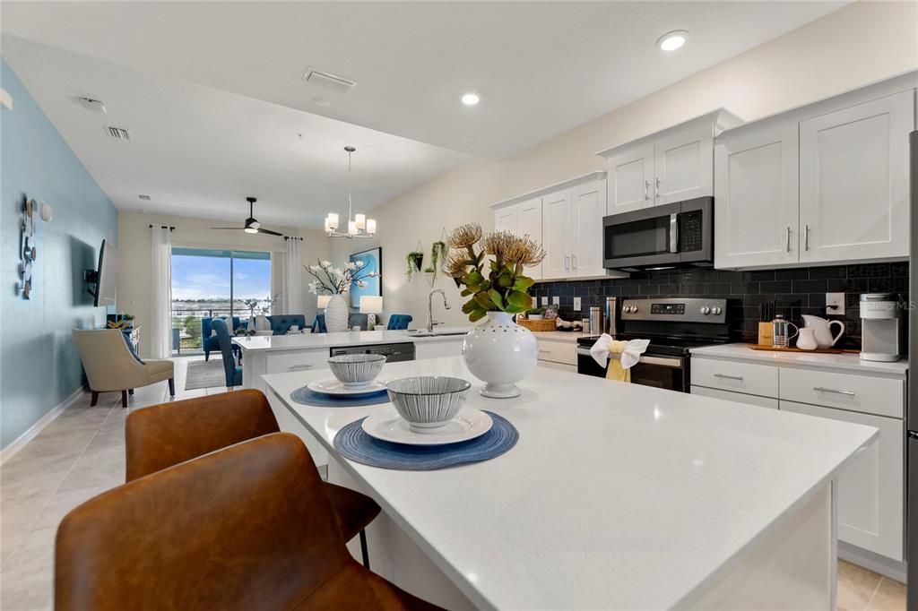 For Sale: $340,000 (2 beds, 2 baths, 1194 Square Feet)