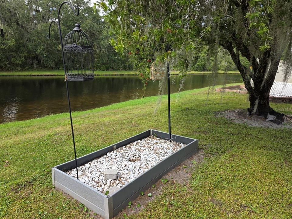 合同活跃: $665,000 (4 贝兹, 3 浴室, 3310 平方英尺)