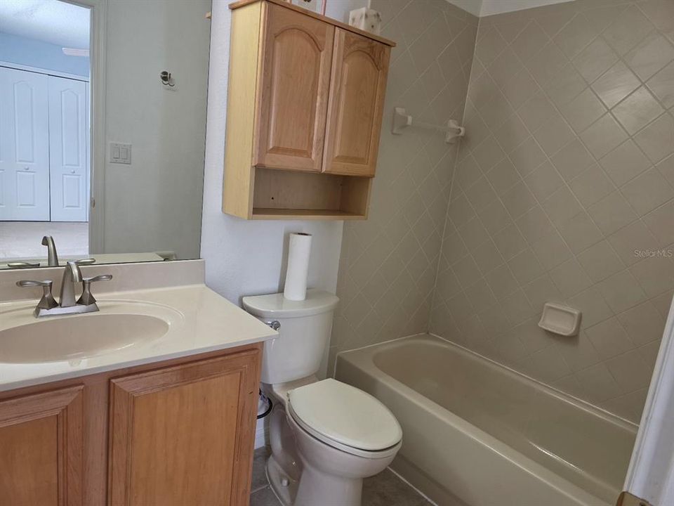 合同活跃: $665,000 (4 贝兹, 3 浴室, 3310 平方英尺)