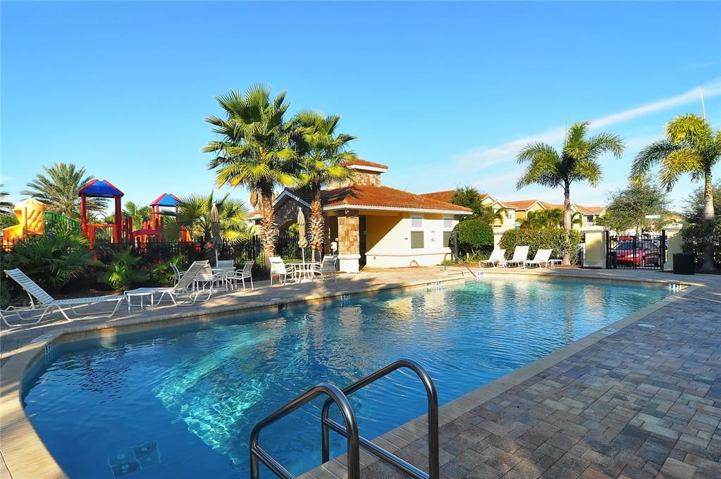 В аренду: $2,250 (3 спален, 2 ванн, 1776 Квадратных фут)