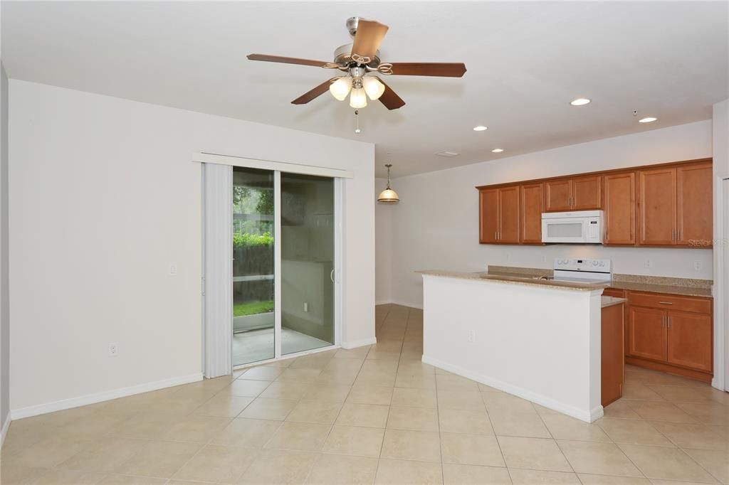 В аренду: $2,250 (3 спален, 2 ванн, 1776 Квадратных фут)