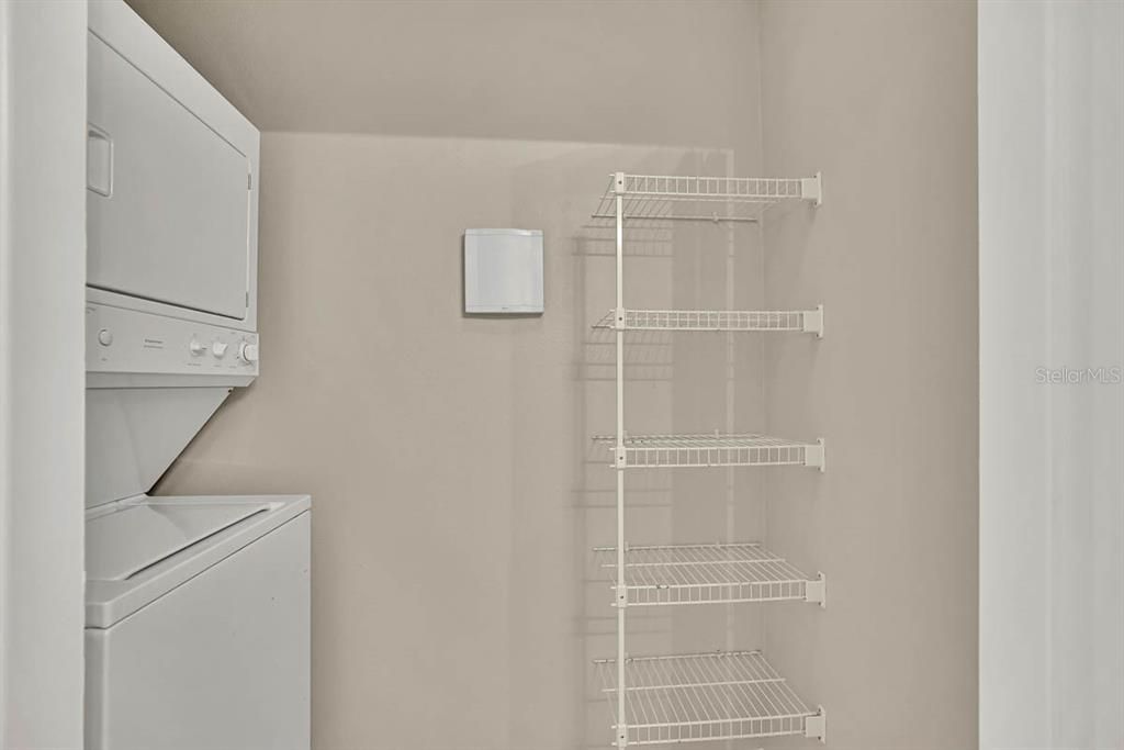 En Venta: $228,000 (2 camas, 2 baños, 1429 Pies cuadrados)