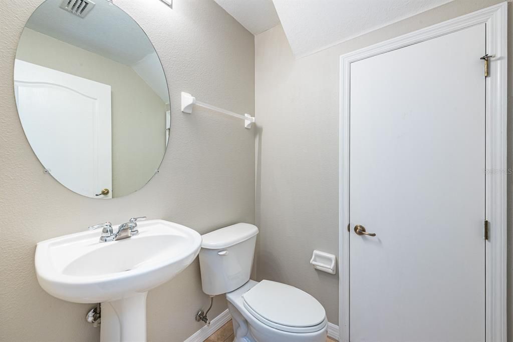 En Venta: $228,000 (2 camas, 2 baños, 1429 Pies cuadrados)