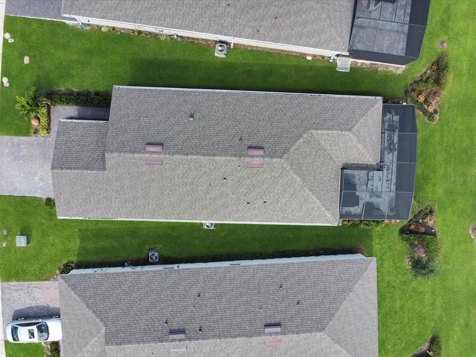 Под контрактом: $435,000 (2 спален, 2 ванн, 1405 Квадратных фут)