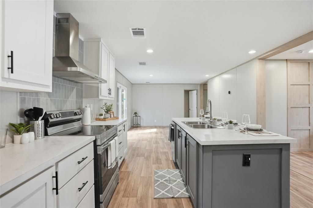 待售: $269,900 (4 贝兹, 2 浴室, 1568 平方英尺)