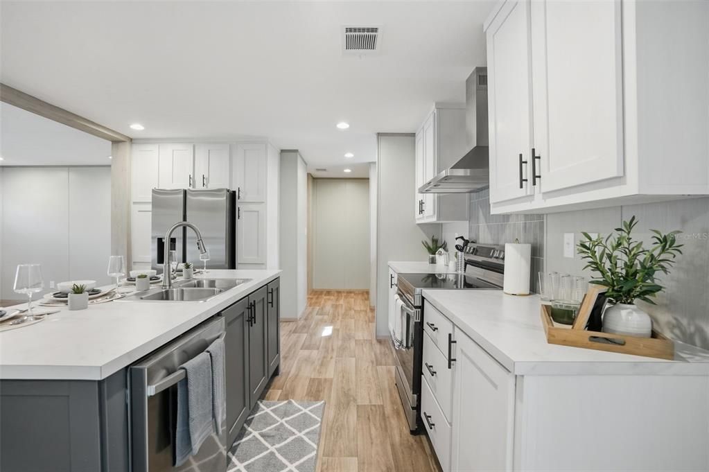 待售: $269,900 (4 贝兹, 2 浴室, 1568 平方英尺)