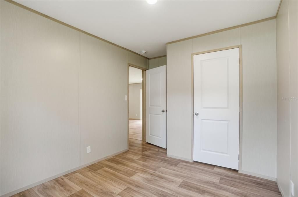 待售: $269,900 (4 贝兹, 2 浴室, 1568 平方英尺)