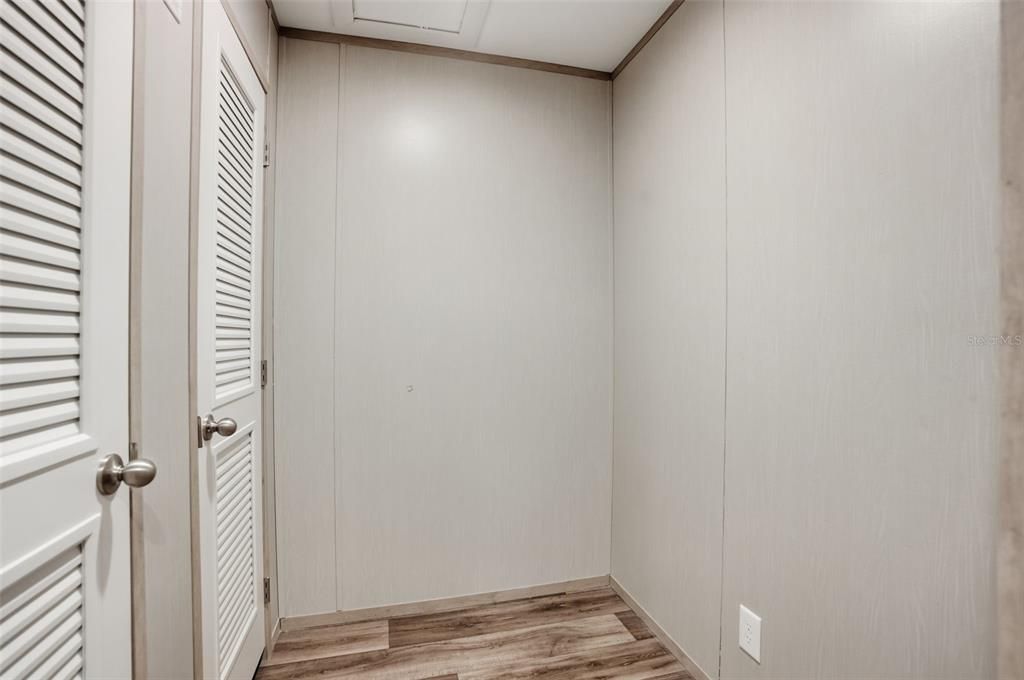 待售: $269,900 (4 贝兹, 2 浴室, 1568 平方英尺)