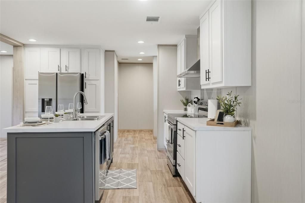 待售: $269,900 (4 贝兹, 2 浴室, 1568 平方英尺)