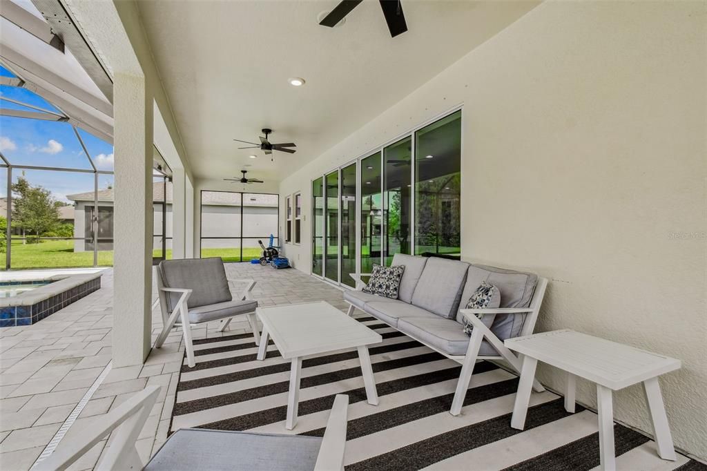 待售: $975,000 (5 贝兹, 4 浴室, 3547 平方英尺)