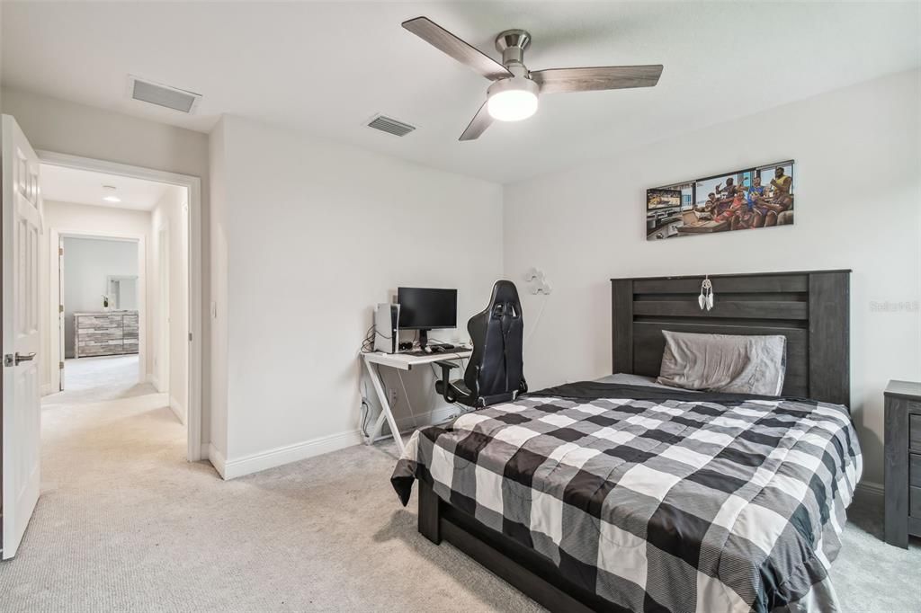 待售: $975,000 (5 贝兹, 4 浴室, 3547 平方英尺)