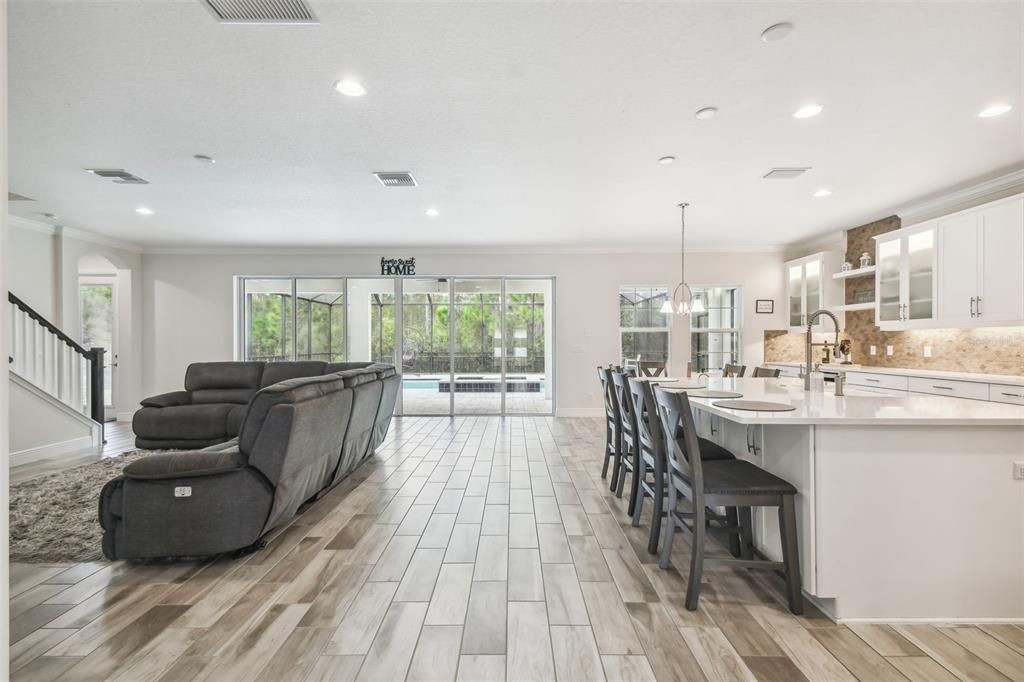 待售: $975,000 (5 贝兹, 4 浴室, 3547 平方英尺)