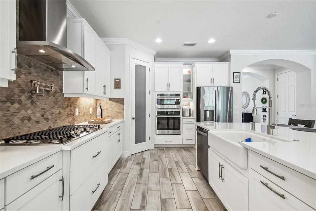 待售: $975,000 (5 贝兹, 4 浴室, 3547 平方英尺)