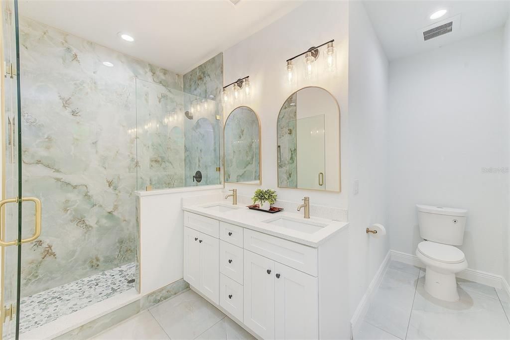 For Sale: $395,000 (3 beds, 2 baths, 1435 Square Feet)